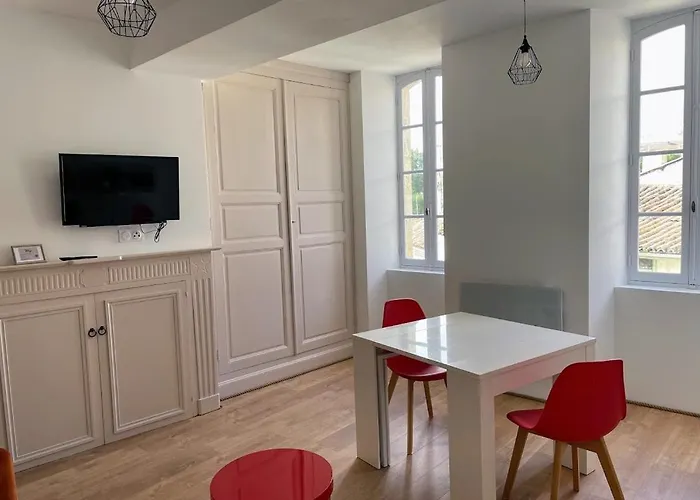 Le Colore- T2 Confortable Avec Vue Sur * Nérac